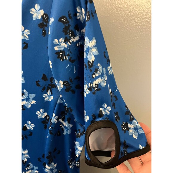 PGA Tour Womens V-neck UPF FPU 50 Blue/Black Flowered Golf Shirt Medium - Picture 7 of 9